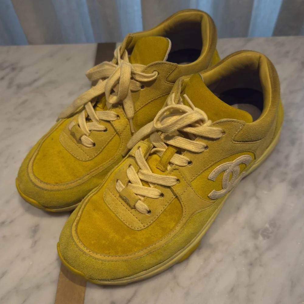 Chanel yellow suede sneakers (women’s) - Picture 2 of 8